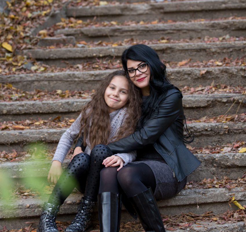 Sedinta foto cu Simona Manolache si fetita ei