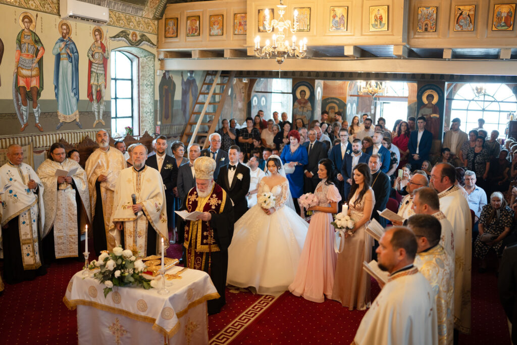 Biserica Jijila la cununia religioasa cu Lucian Crestez