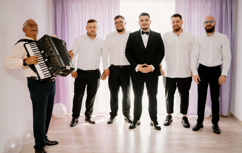 Lucian Crestez fotografii emotionante cu mireasa si mama