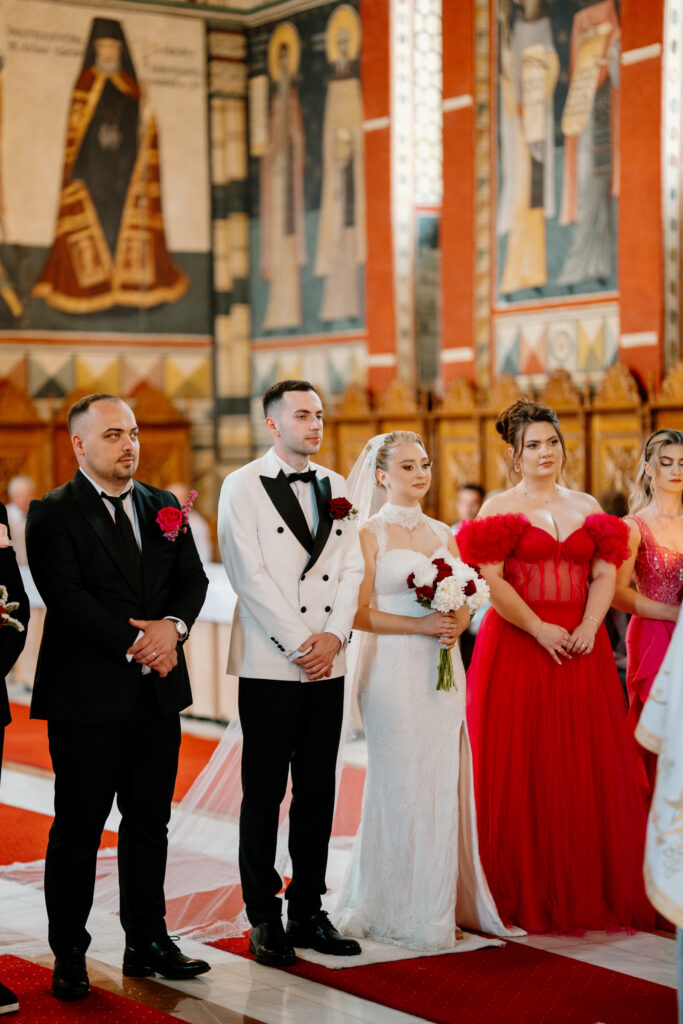 Mirele alaturi de cei mai buni prieteni, cadrul semnat Lucian Crestez