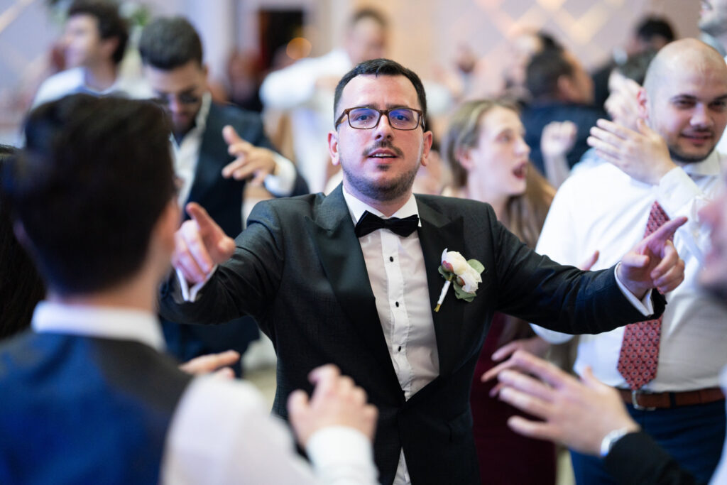 Mirele la petrecere cu Lucian Crestez