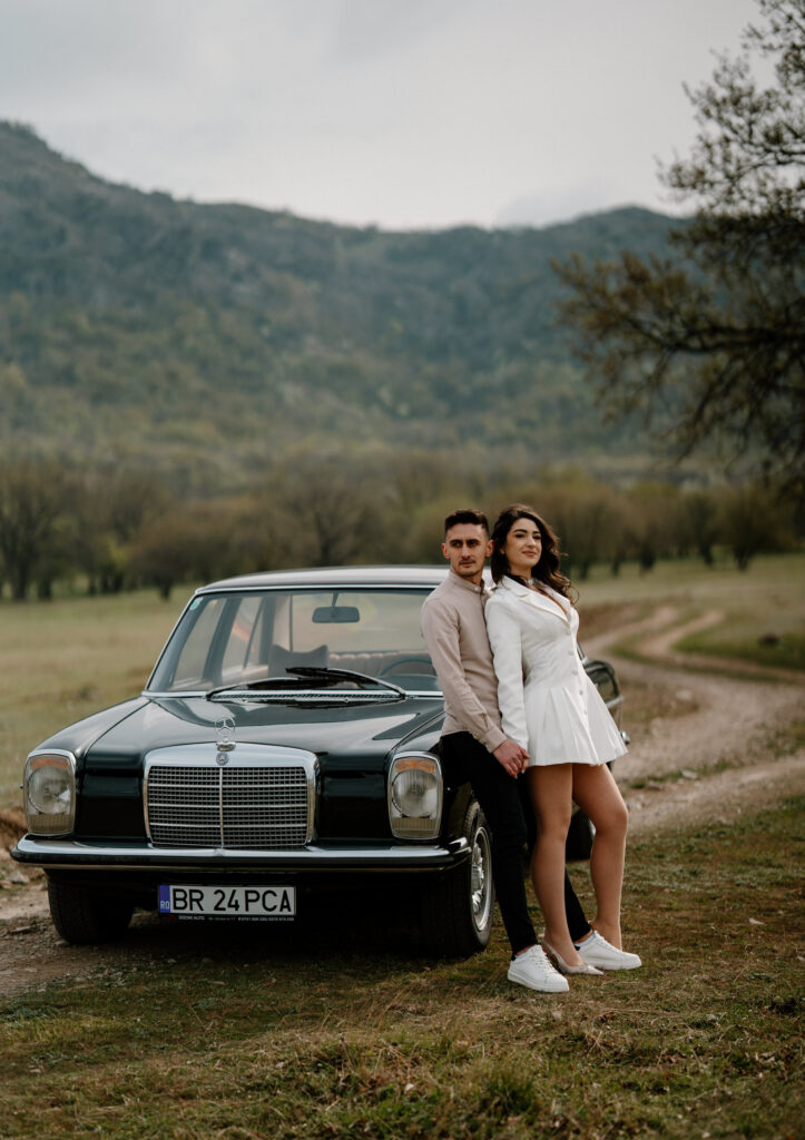 Viitorii miri la save the date cu Lucian Crestez