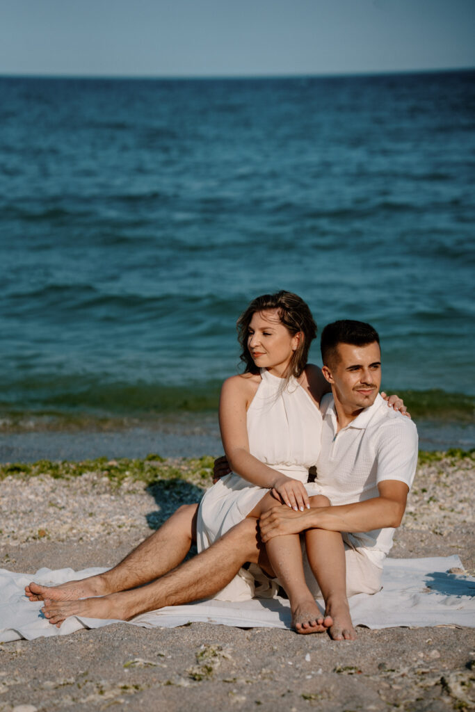 lucian-crestez-la-sedinta-foto-save-the-date-in-tuzla-cu-viitorii-miri